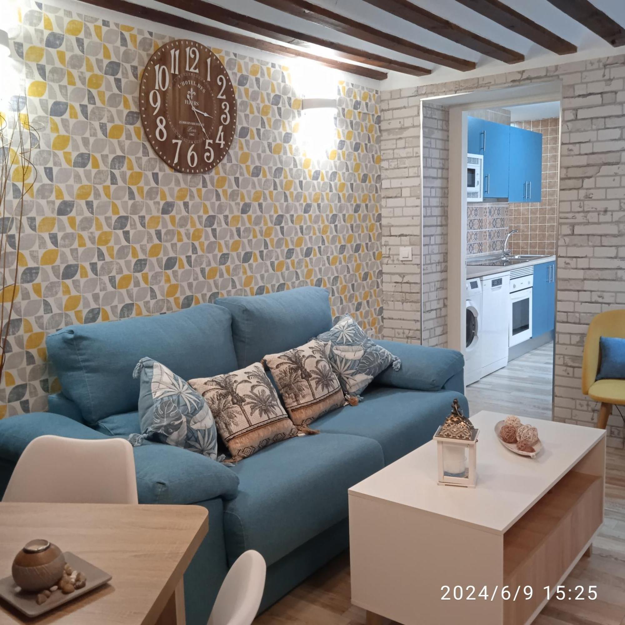 Apartamento Turistico El Empedrado De M&G Colmenar de Oreja Exteriör bild